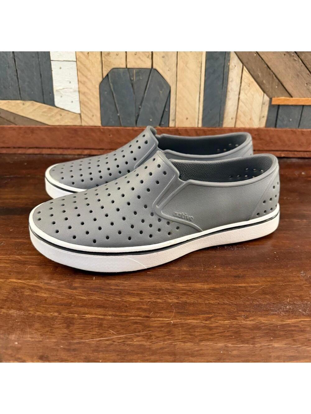 Native Shoes Miles Slip-On Sneakers Mens 6 Womens 8